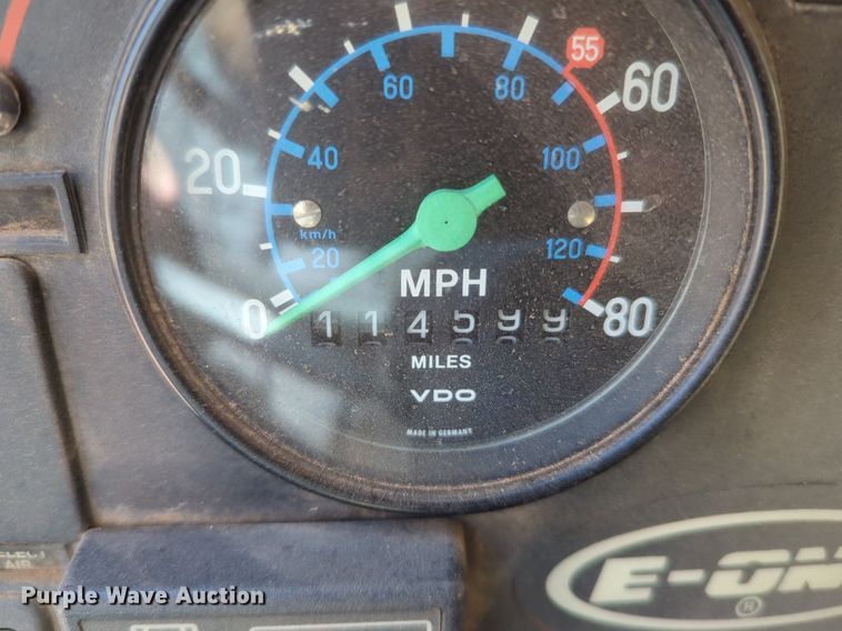 image for item OD9198 1993 E-One Cyclone ladder fire truck