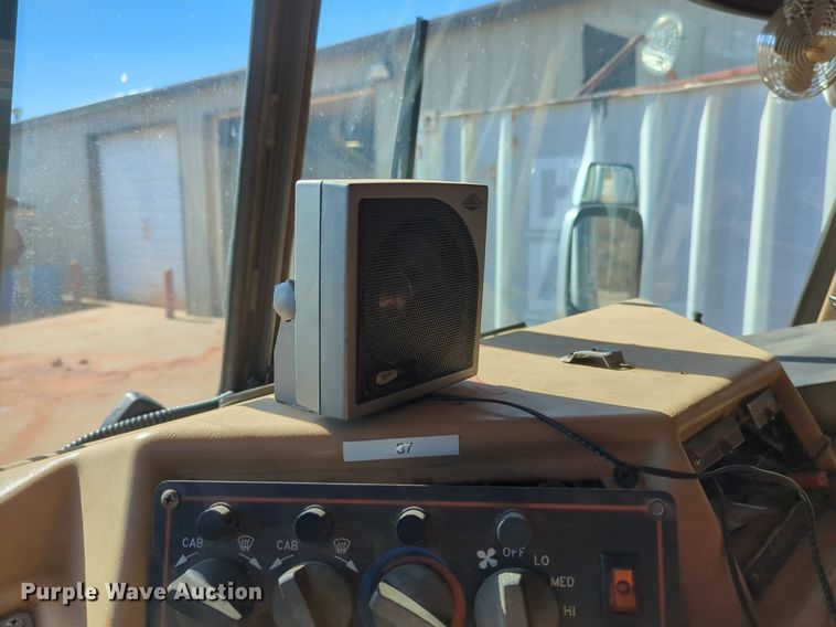 image for item OD9198 1993 E-One Cyclone ladder fire truck