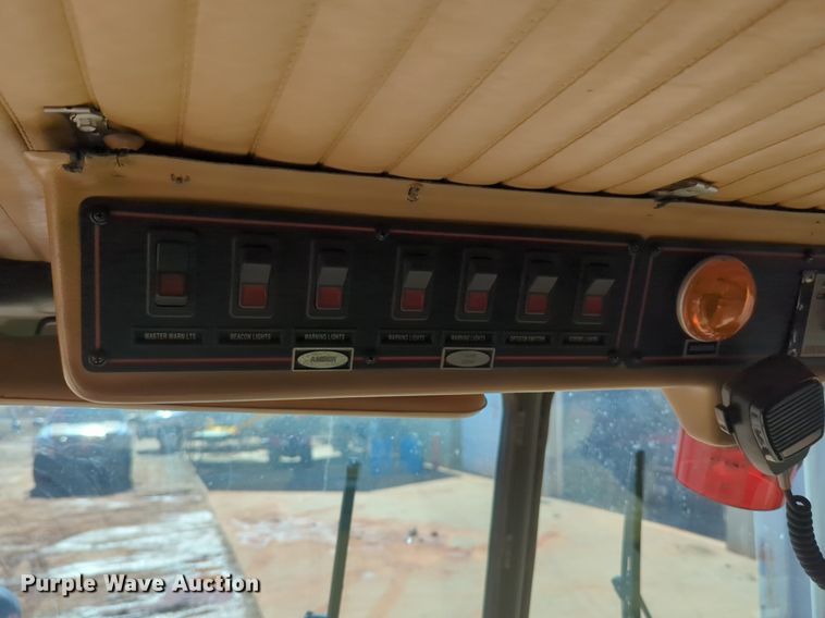 image for item OD9198 1993 E-One Cyclone ladder fire truck