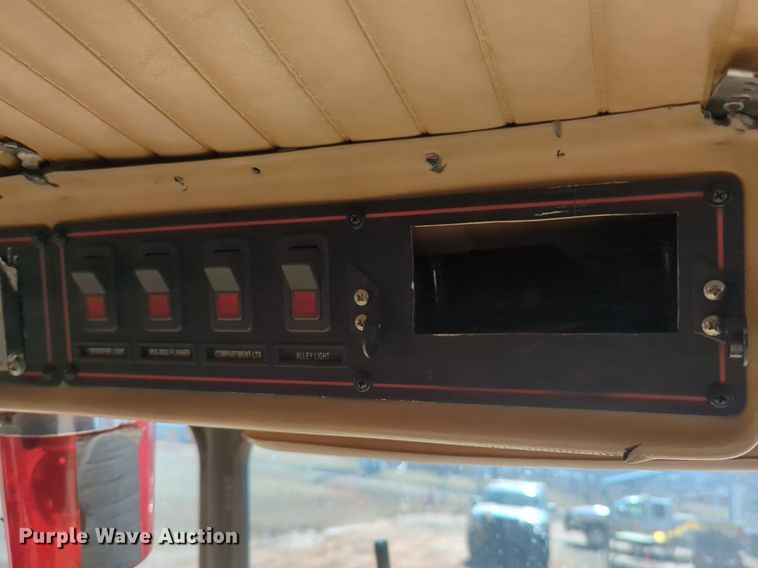 image for item OD9198 1993 E-One Cyclone ladder fire truck