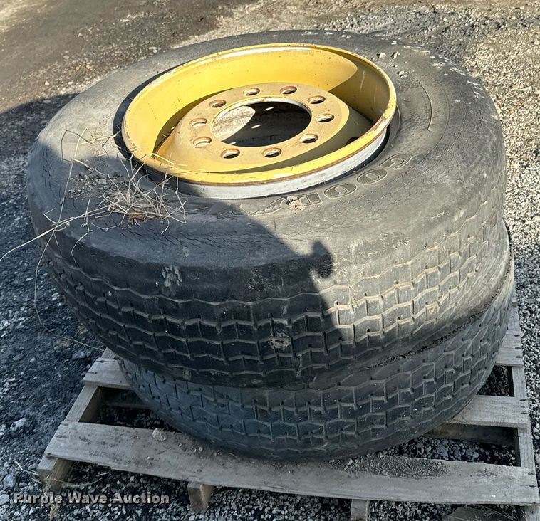 image for item OJ9471 (2) Truck tires