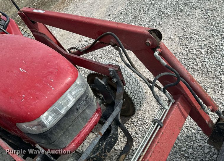 image for item OJ9490 Case IH DX33 tractor