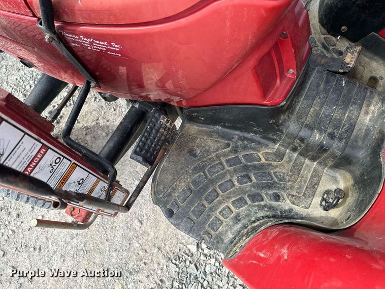 image for item OJ9490 Case IH DX33 tractor