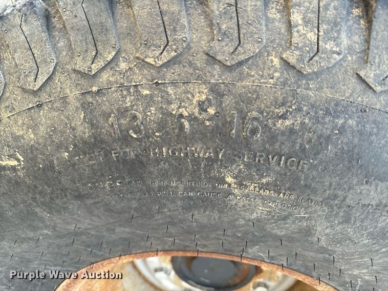 image for item OJ9490 Case IH DX33 tractor