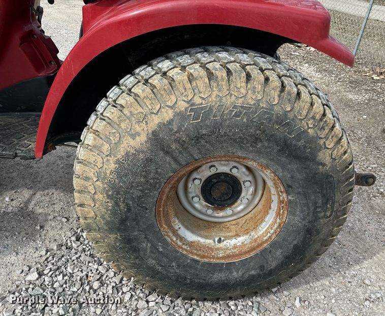 image for item OJ9490 Case IH DX33 tractor