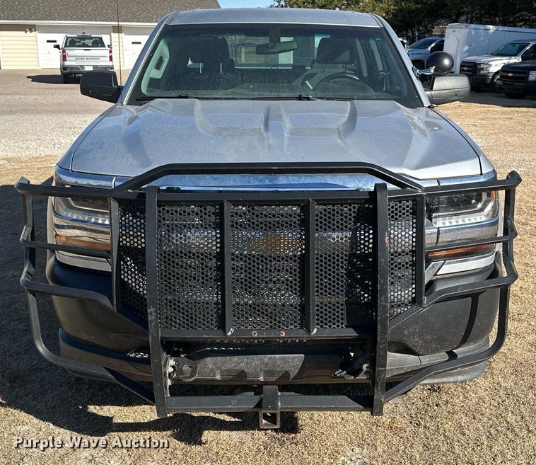 image for item OK9157 2018 Chevrolet  Silverado 1500 Crew Cab pickup truck