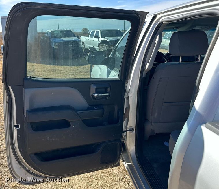 image for item OK9157 2018 Chevrolet  Silverado 1500 Crew Cab pickup truck