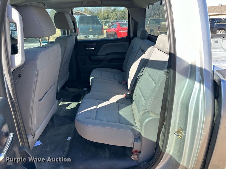 image for item OK9157 2018 Chevrolet  Silverado 1500 Crew Cab pickup truck