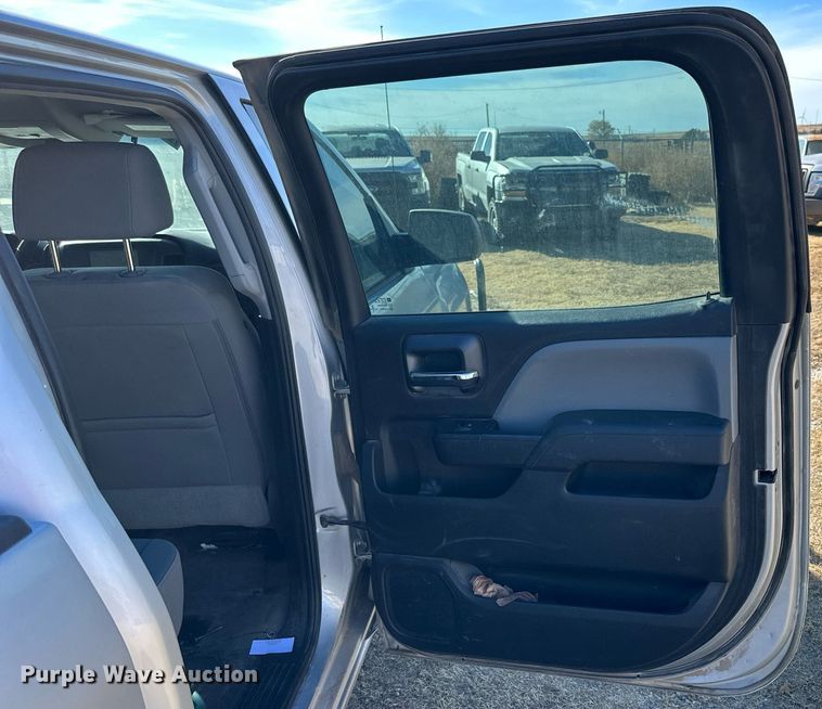 image for item OK9157 2018 Chevrolet  Silverado 1500 Crew Cab pickup truck