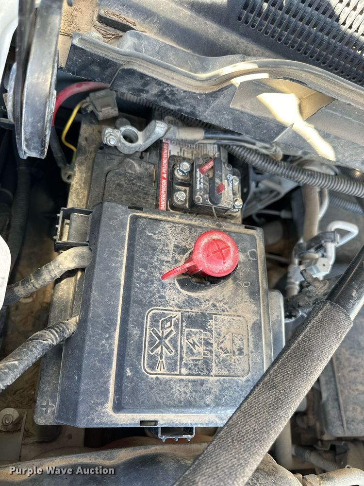 image for item OK9157 2018 Chevrolet  Silverado 1500 Crew Cab pickup truck