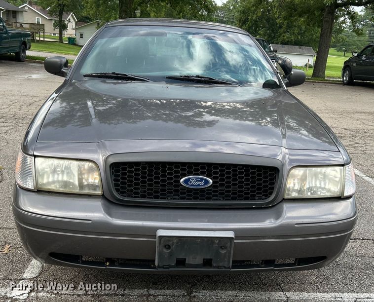 image for item OK9749 2008 Ford Crown Victoria Police Interceptor 