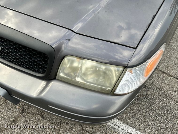 image for item OK9749 2008 Ford Crown Victoria Police Interceptor 