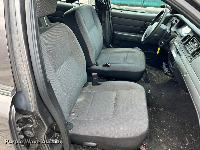 image for item OK9749 2008 Ford Crown Victoria Police Interceptor 