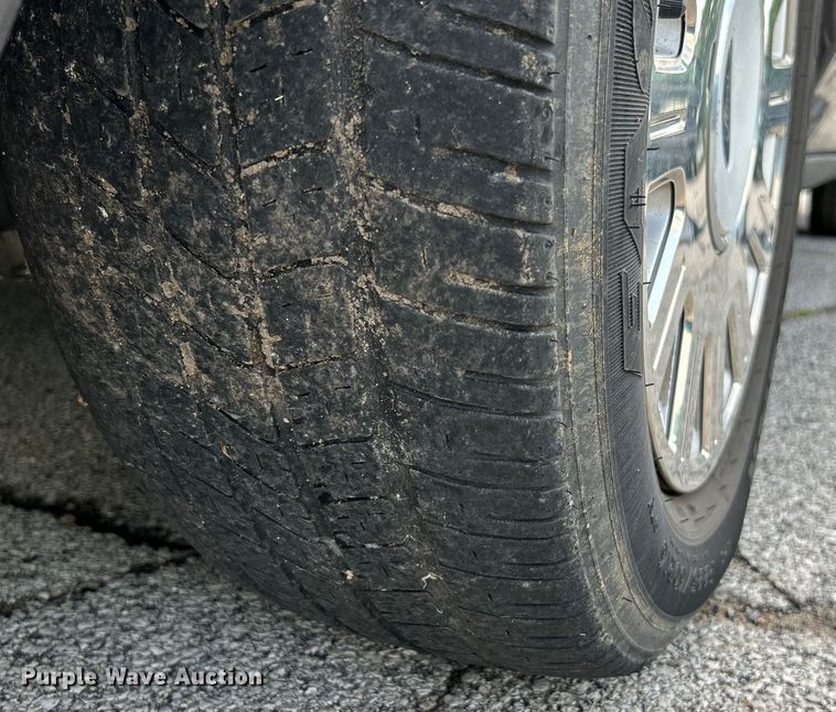 image for item OK9749 2008 Ford Crown Victoria Police Interceptor 