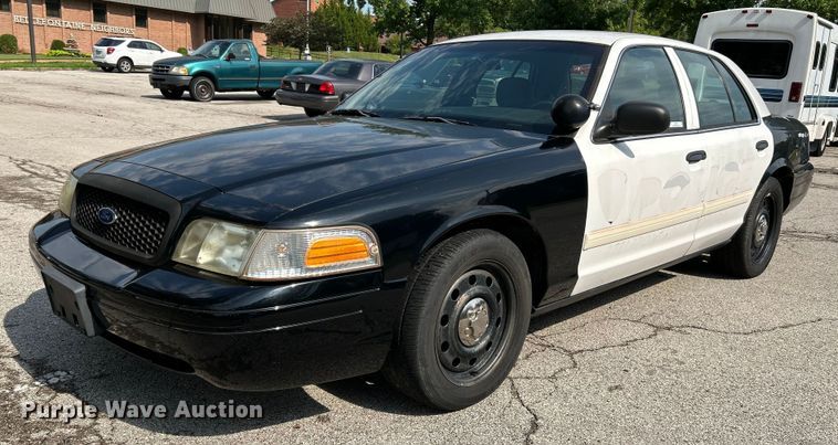 image for item OK9752 2009 Ford  Crown Victoria Police Interceptor 
