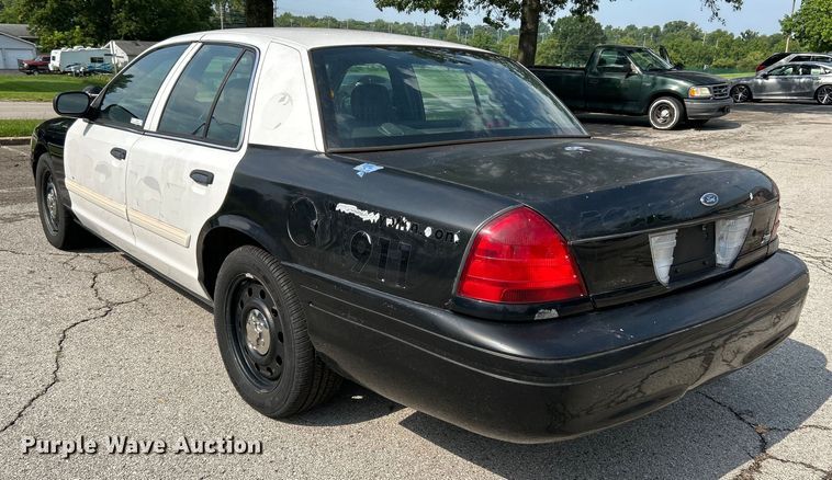 image for item OK9752 2009 Ford  Crown Victoria Police Interceptor 