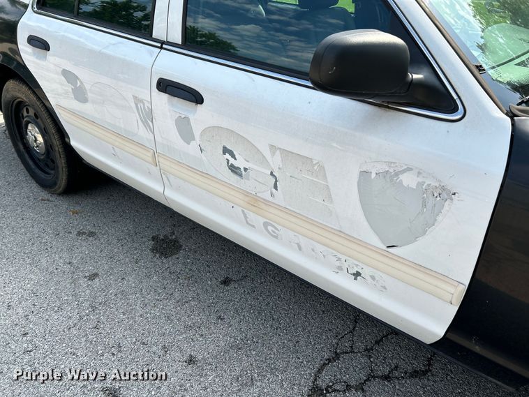 image for item OK9752 2009 Ford  Crown Victoria Police Interceptor 