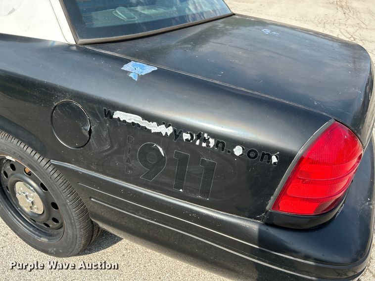 image for item OK9752 2009 Ford  Crown Victoria Police Interceptor 