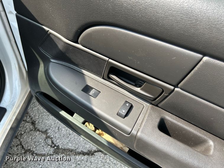 image for item OK9752 2009 Ford  Crown Victoria Police Interceptor 