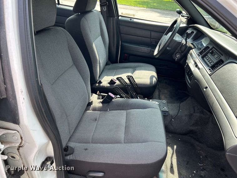 image for item OK9752 2009 Ford  Crown Victoria Police Interceptor 