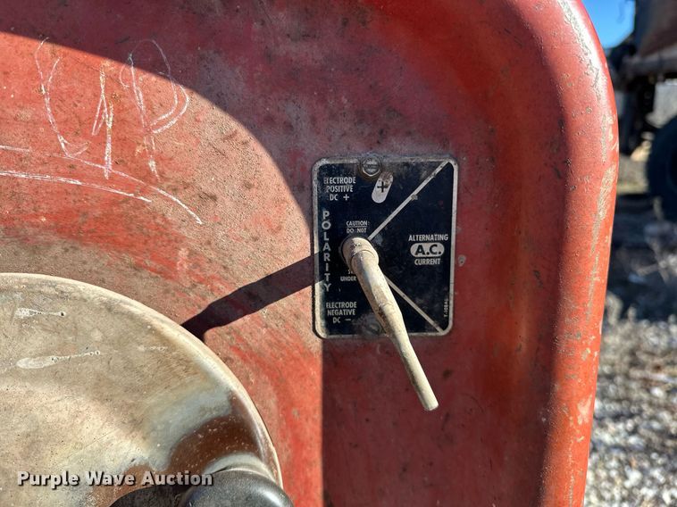 image for item OM9856 Lincoln Welder  Idealarc 250 welder