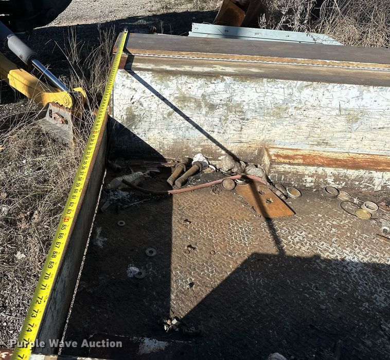 image for item OM9857 Knapheid  utility pickup truck bed