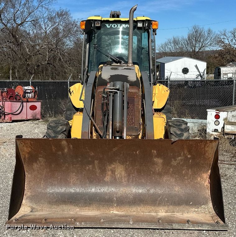 image for item OM9860 2007 Volvo  BL70 backhoe