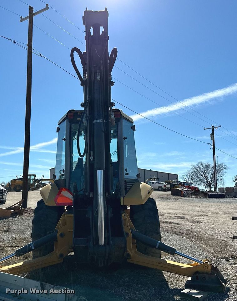 image for item OM9860 2007 Volvo  BL70 backhoe