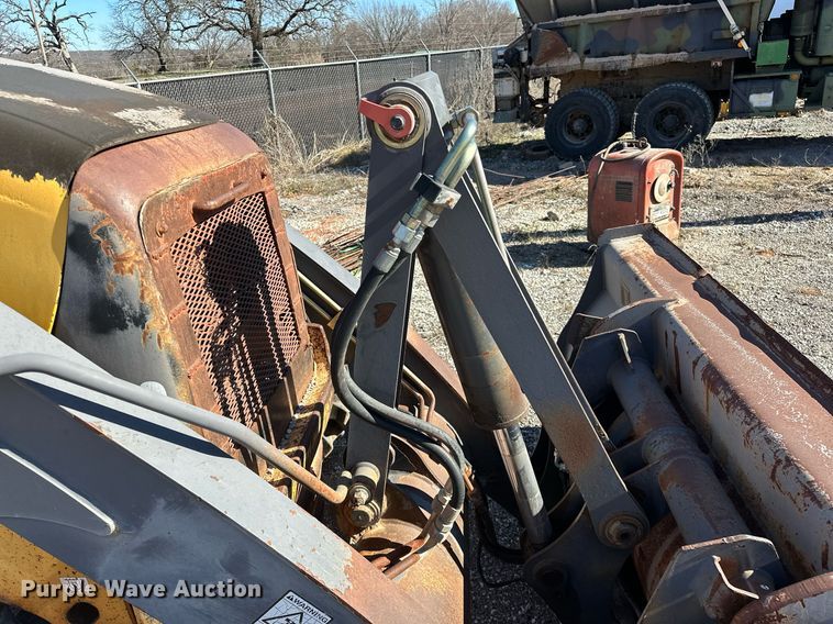 image for item OM9860 2007 Volvo  BL70 backhoe