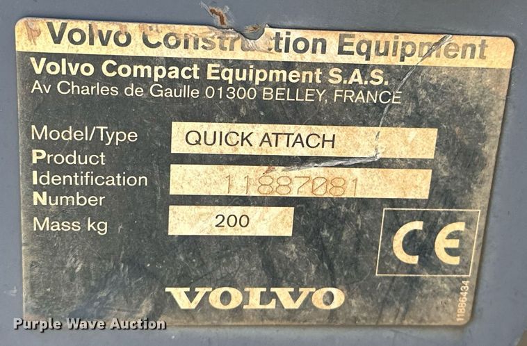 image for item OM9860 2007 Volvo  BL70 backhoe