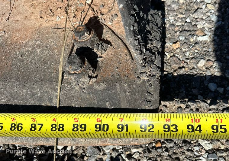 image for item OM9860 2007 Volvo  BL70 backhoe