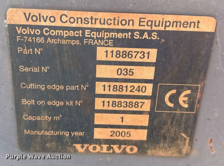 image for item OM9860 2007 Volvo  BL70 backhoe
