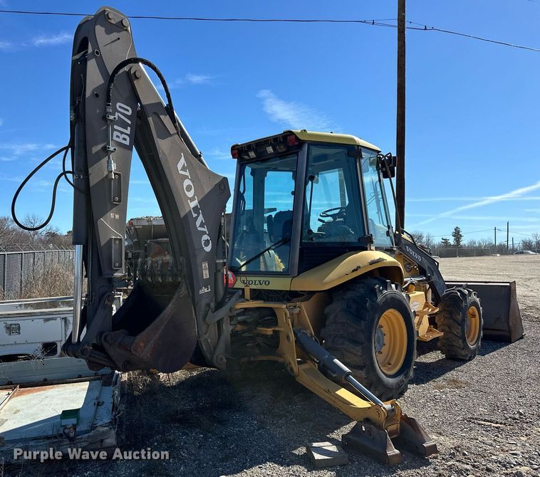 image for item OM9860 2007 Volvo  BL70 backhoe