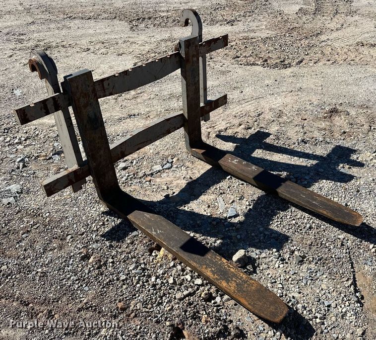 image for item OM9860 2007 Volvo  BL70 backhoe