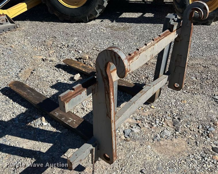 image for item OM9860 2007 Volvo  BL70 backhoe