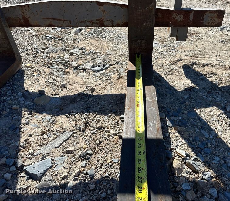 image for item OM9860 2007 Volvo  BL70 backhoe