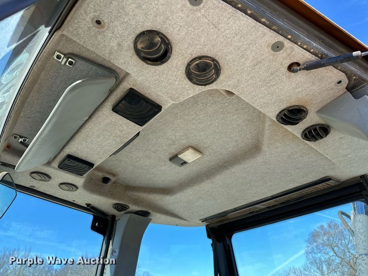 image for item OM9860 2007 Volvo  BL70 backhoe