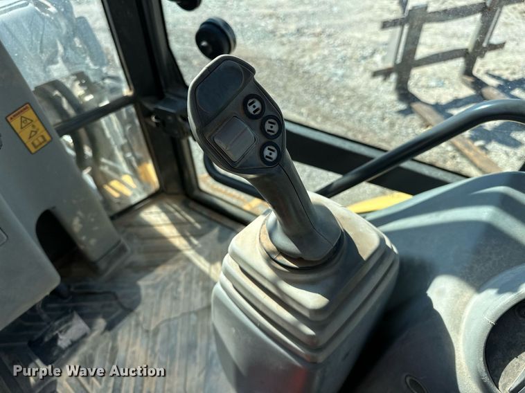 image for item OM9860 2007 Volvo  BL70 backhoe