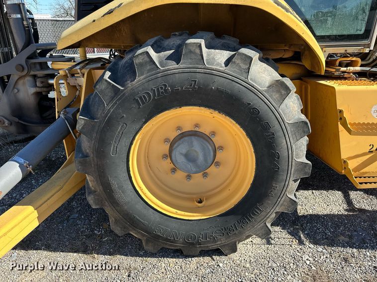 image for item OM9860 2007 Volvo  BL70 backhoe