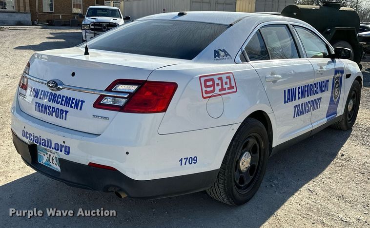 image for item OM9869 2017 Ford  Taurus Police Interceptor 