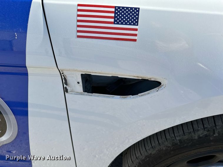 image for item OM9869 2017 Ford  Taurus Police Interceptor 