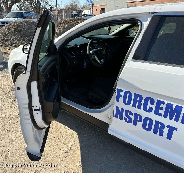 image for item OM9869 2017 Ford  Taurus Police Interceptor 