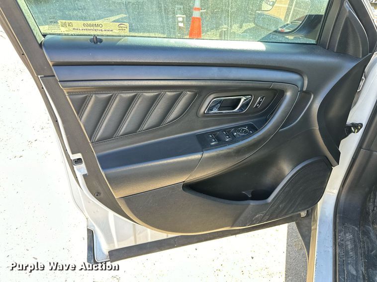 image for item OM9869 2017 Ford  Taurus Police Interceptor 