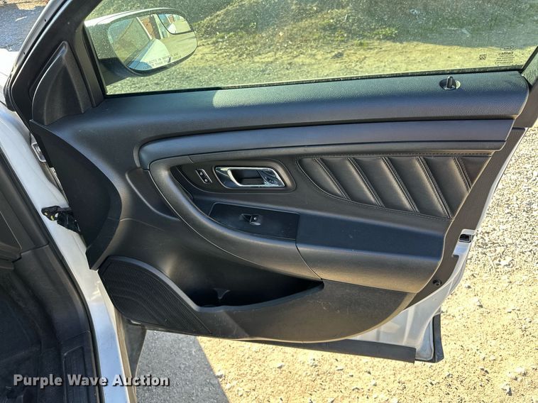 image for item OM9869 2017 Ford  Taurus Police Interceptor 