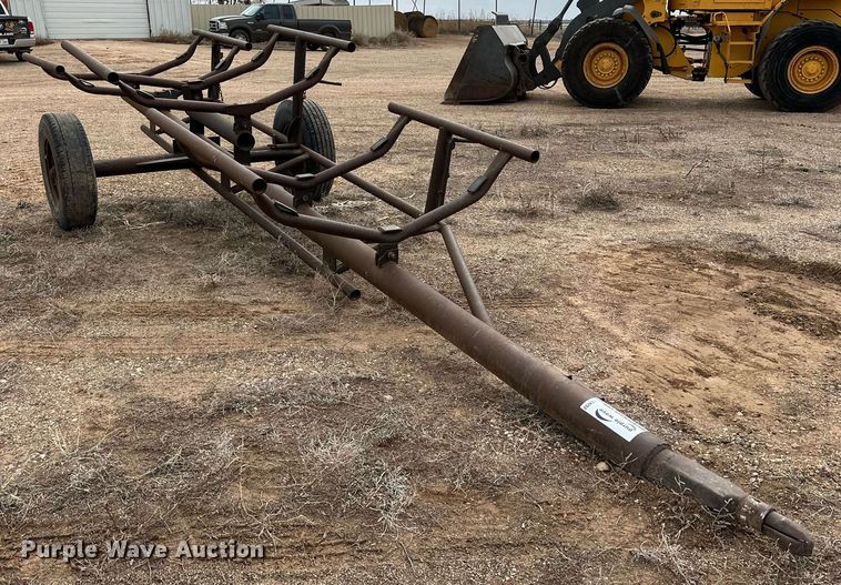image for item DG4253 Hay bale trailer