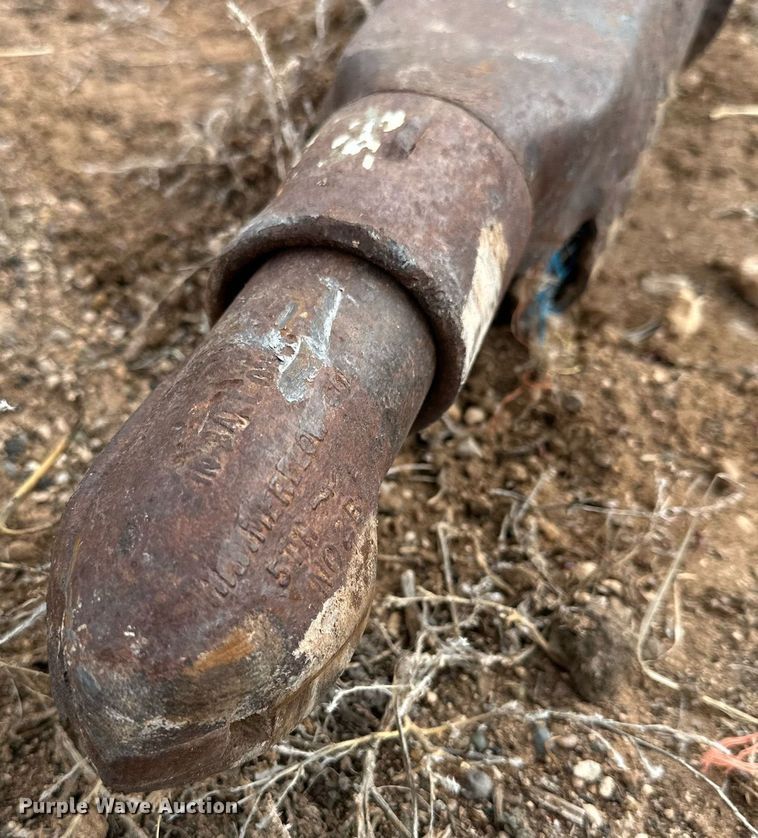 image for item DG4253 Hay bale trailer