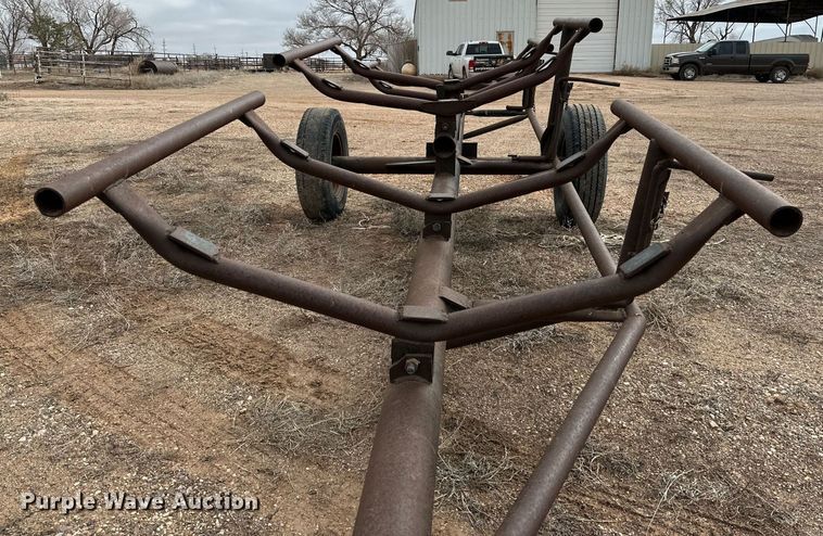 image for item DG4253 Hay bale trailer
