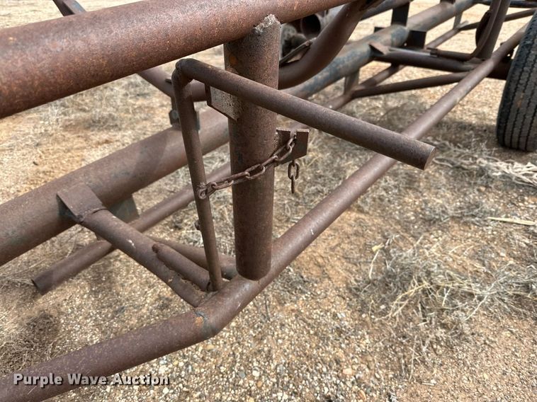 image for item DG4253 Hay bale trailer