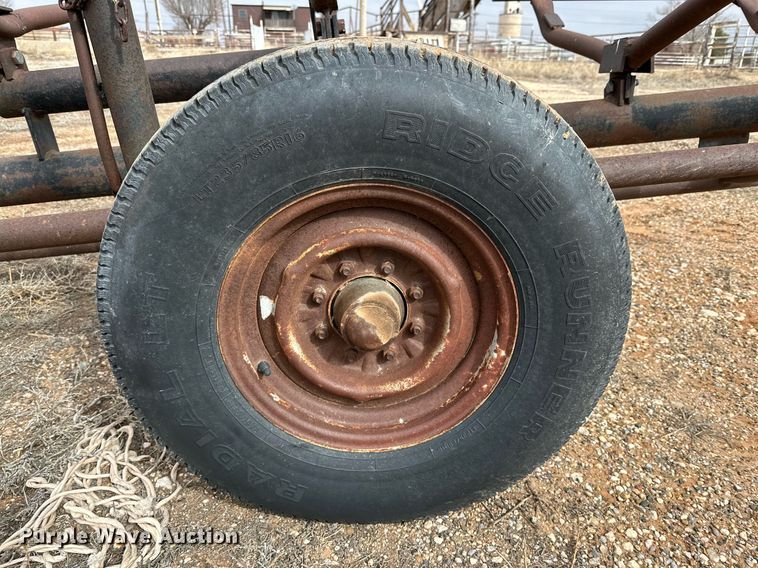 image for item DG4253 Hay bale trailer