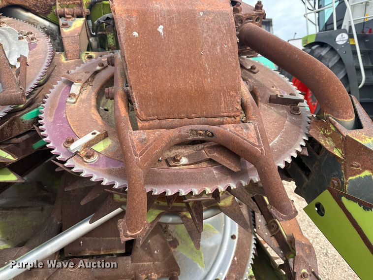 image for item DG4255 2013 Claas Orbis 750 rotary forage head